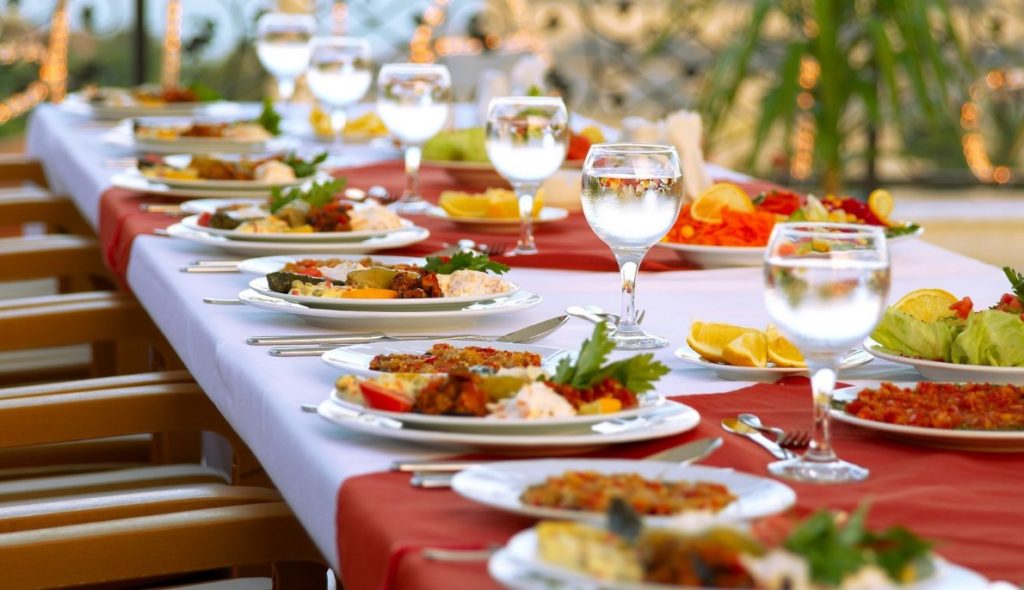 Emak Suka Masak? Coba Bikin Katering Yuk!